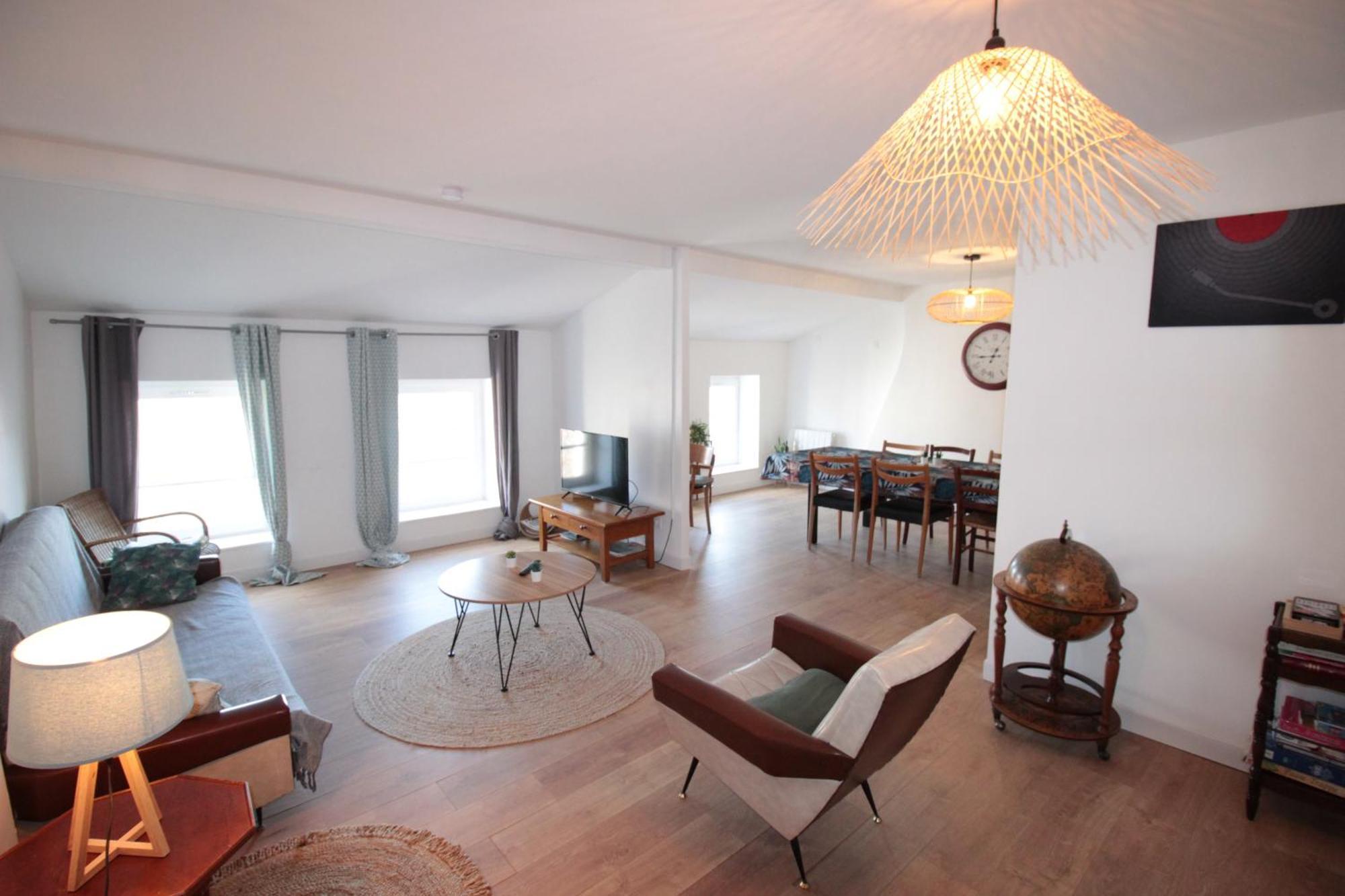 Logement Neuf "Meuse" - Hyper Centre - Parking Proche - Proche Gare - 4 Chambres - Terrasse Couverte - Wifi ! Gere Par Prestazen'Services Verdún Exterior foto