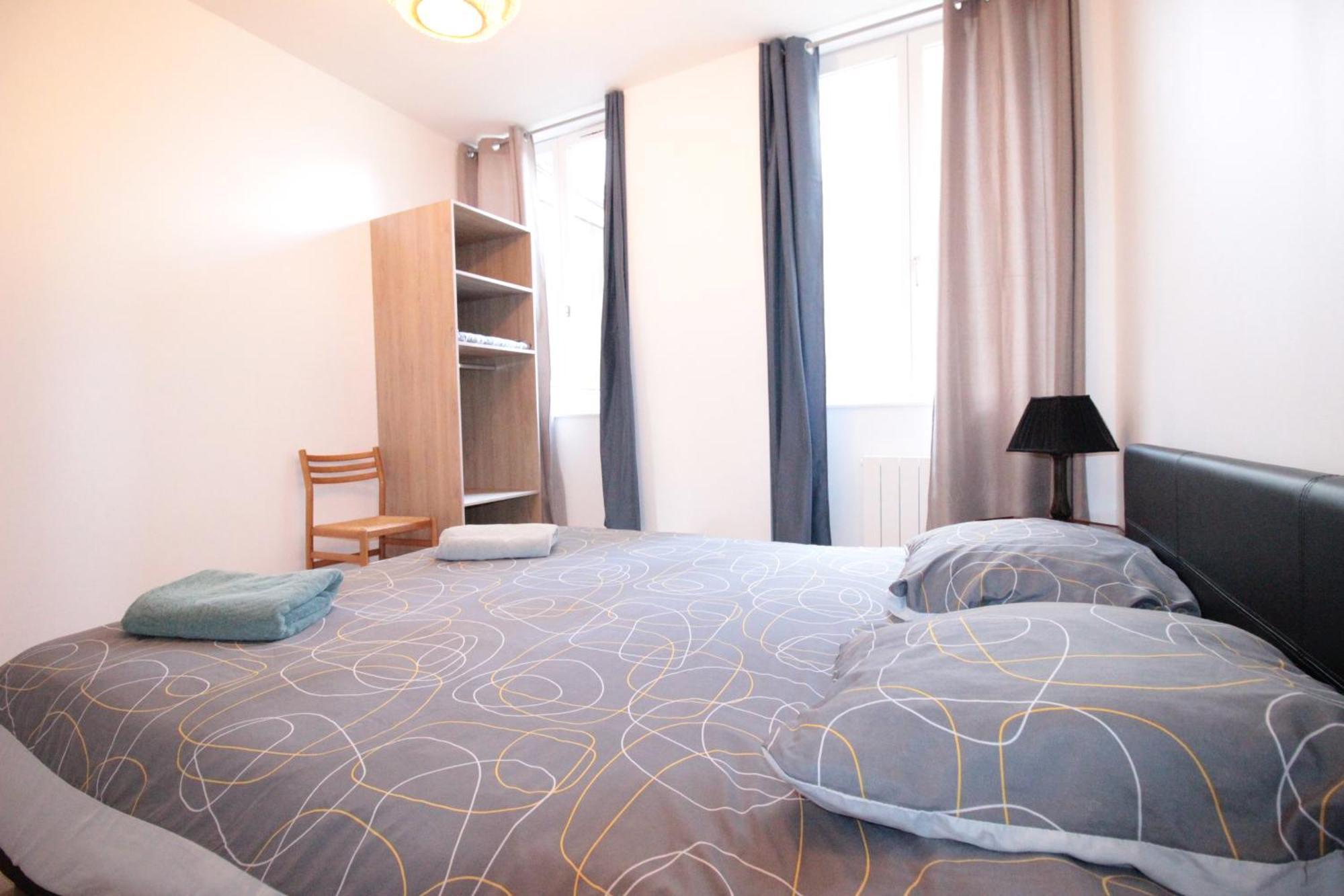Logement Neuf "Meuse" - Hyper Centre - Parking Proche - Proche Gare - 4 Chambres - Terrasse Couverte - Wifi ! Gere Par Prestazen'Services Verdún Exterior foto